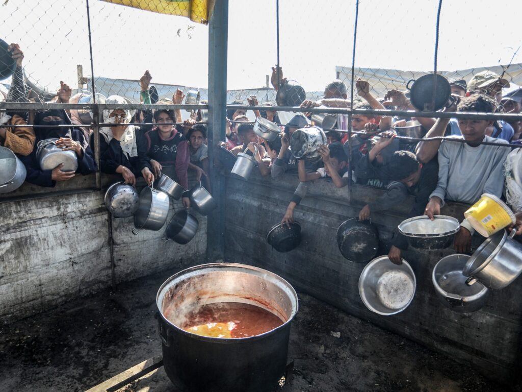 Israel recovers bodies of three Gaza captives as it kills 29 Palestinians | Israel-Palestine conflict News