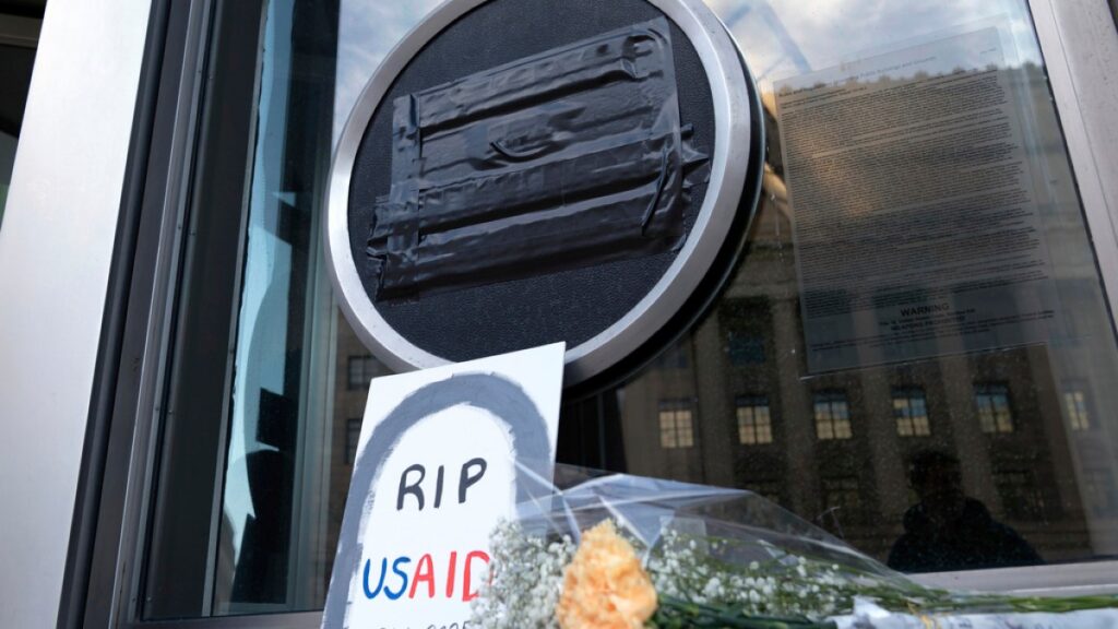 US confirms it will destroy contraceptives previously designated as aid | Donald Trump News